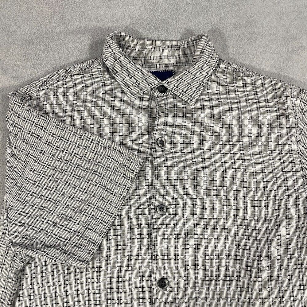 Tommy Bahama Men's Size Medium 100% Silk Short Sleeve Button Up Shirt Geometric